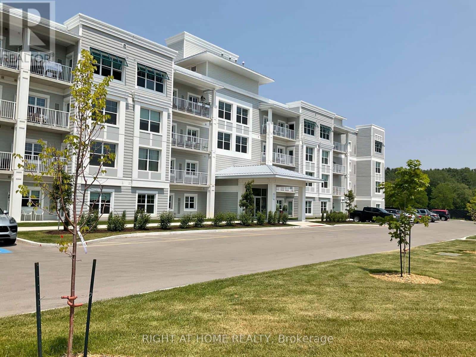 100 The promenade Road 211