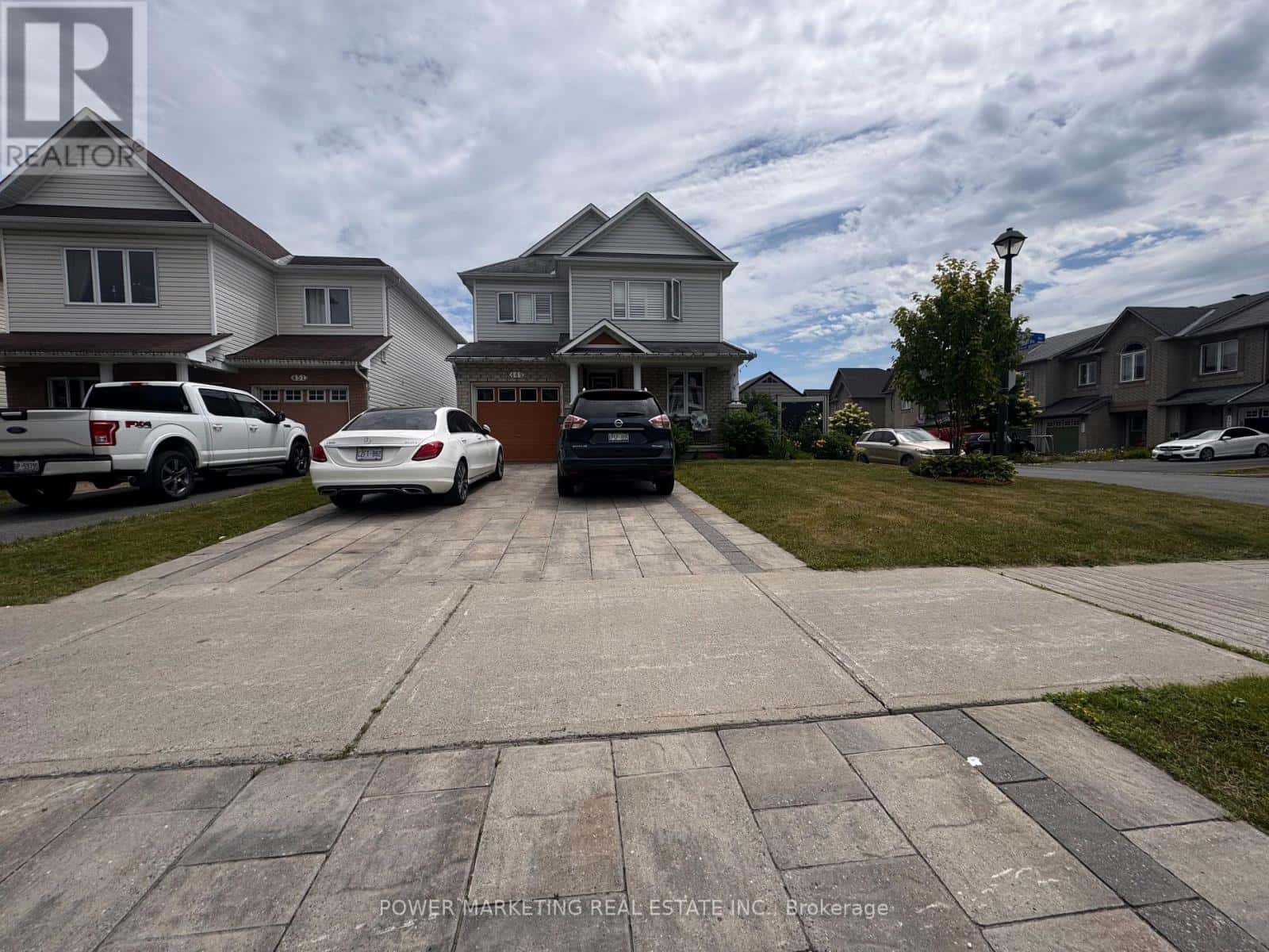 449 HARVEST VALLEY AVENUE — Ottawa - Photo 4 of 24