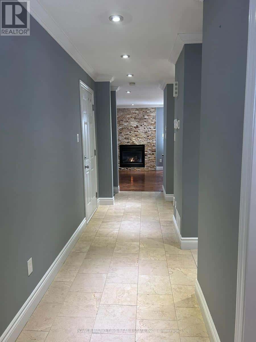 449 HARVEST VALLEY AVENUE — Ottawa - Photo 2 of 24