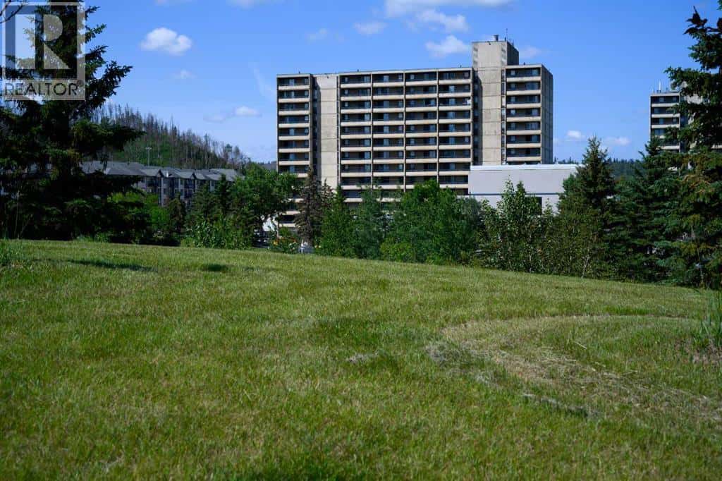 603, 11721 Macdonald Drive — Fort McMurray, Alberta - Photo 3 of 3