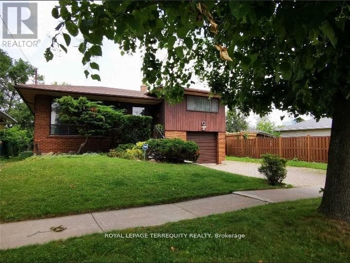 39 EARLTON ROAD — Toronto (Tam O'Shanter-Sullivan), Ontario - Main photo