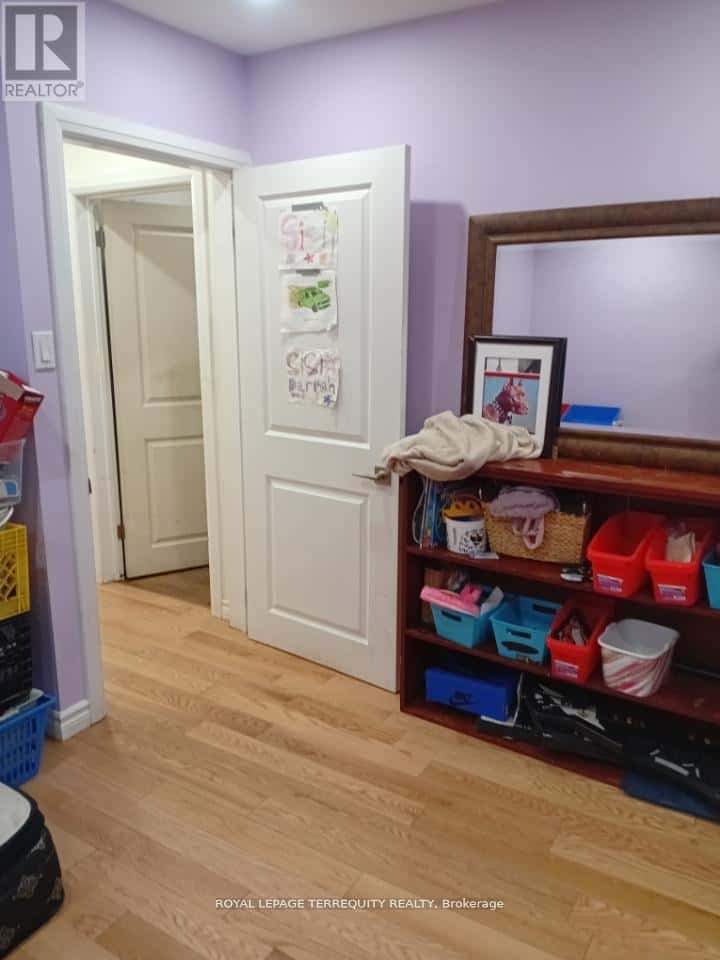 39 EARLTON ROAD — Toronto (Tam O'Shanter-Sullivan), Ontario - Photo 3 of 19