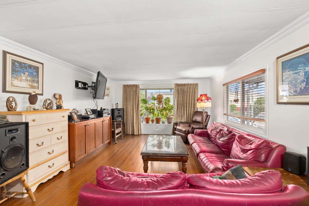 36 8254 134 STREET — Surrey, British Columbia - Photo 4 of 16