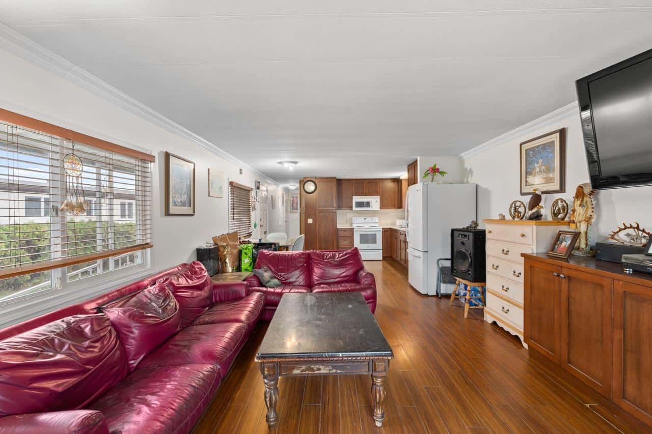 36 8254 134 STREET — Surrey, British Columbia - Photo 5 of 16