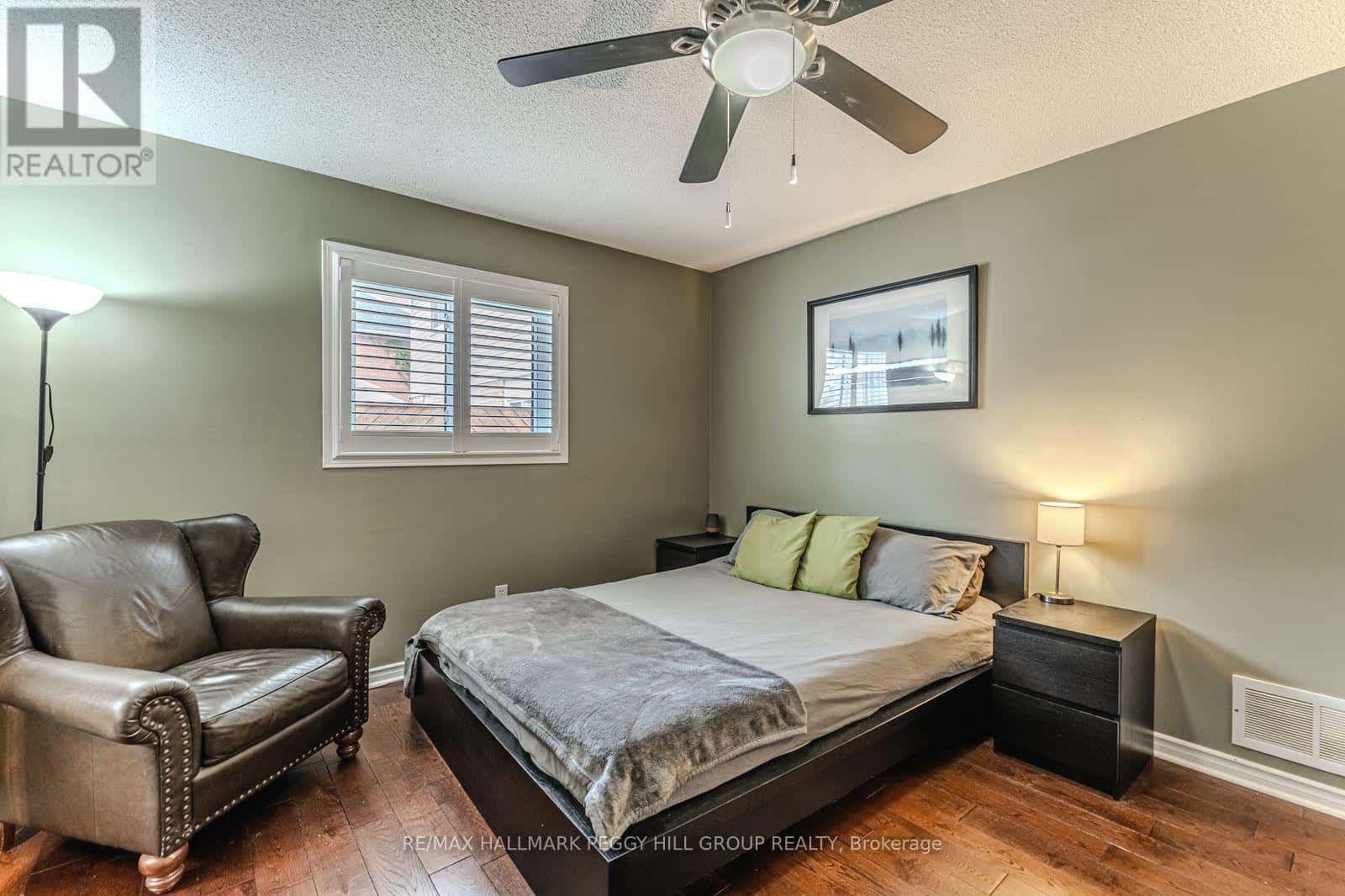 122 FLETCHER STREET — Bradford West Gwillimbury (Bradford), Ontario - Photo 5 of 17