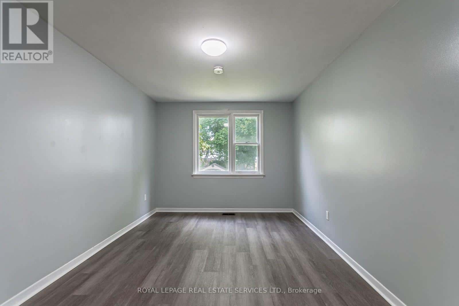 Toronto (Mimico) — Toronto (Mimico) - Photo 2 of 11