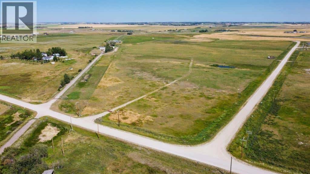 TWP 241 Range Road 261 — Rural Wheatland County, Alberta - Photo 4 of 9