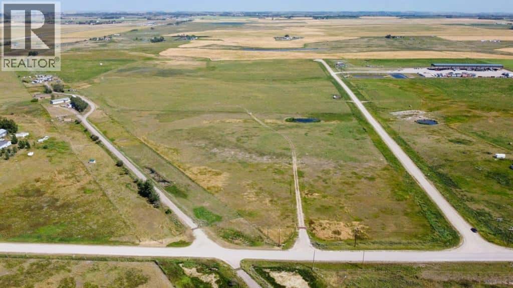 TWP 241 Range Road 261 — Rural Wheatland County, Alberta - Photo 2 of 9