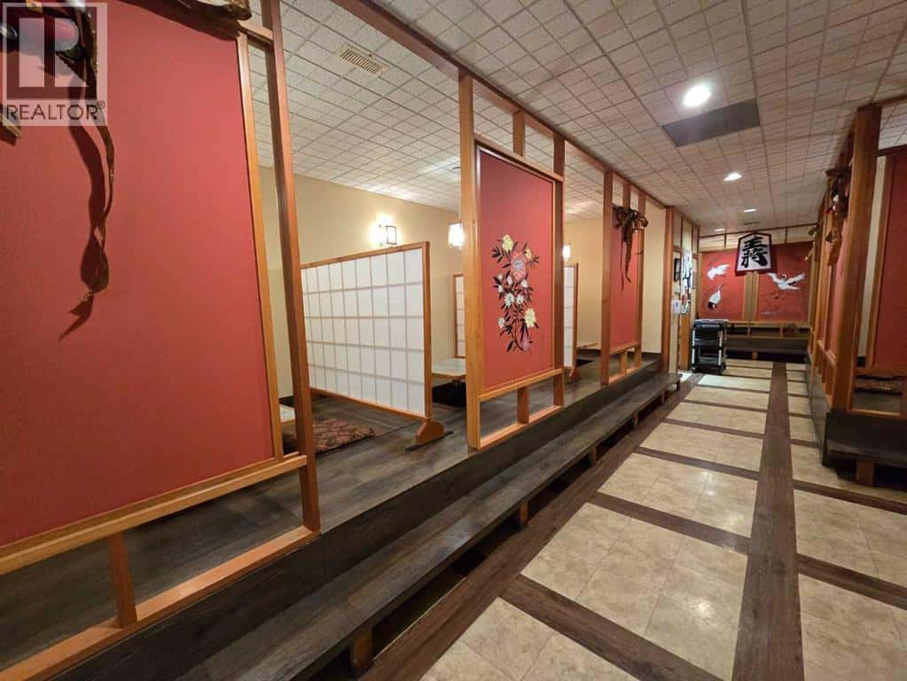 Lethbridge — Lethbridge - Photo 2 of 34