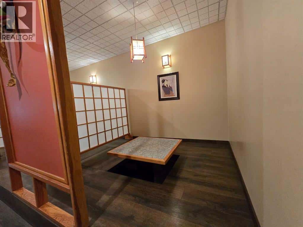 Lethbridge — Lethbridge - Photo 3 of 34