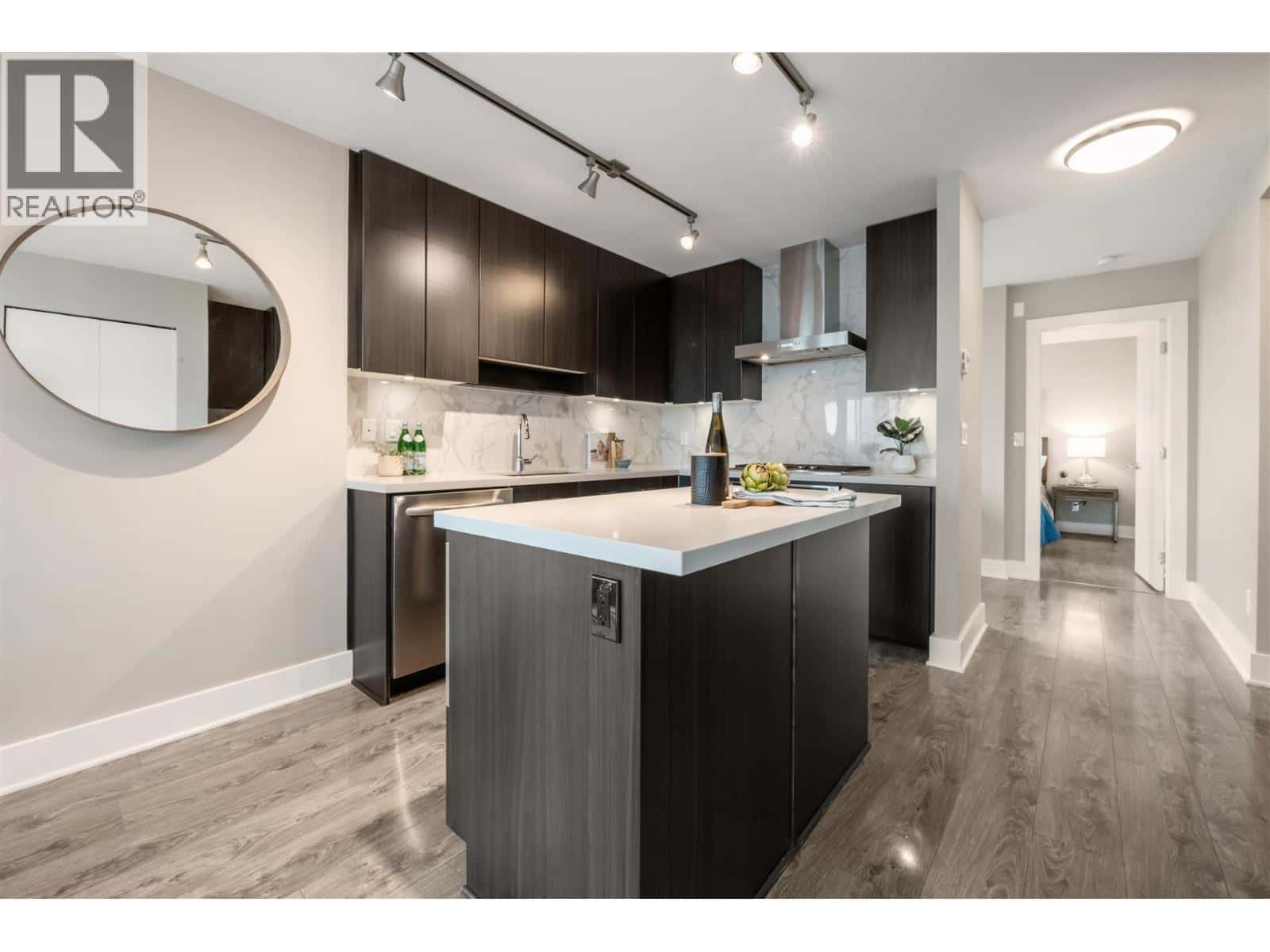 1701 4189 HALIFAX STREET — Burnaby, British Columbia - Photo 5 of 26