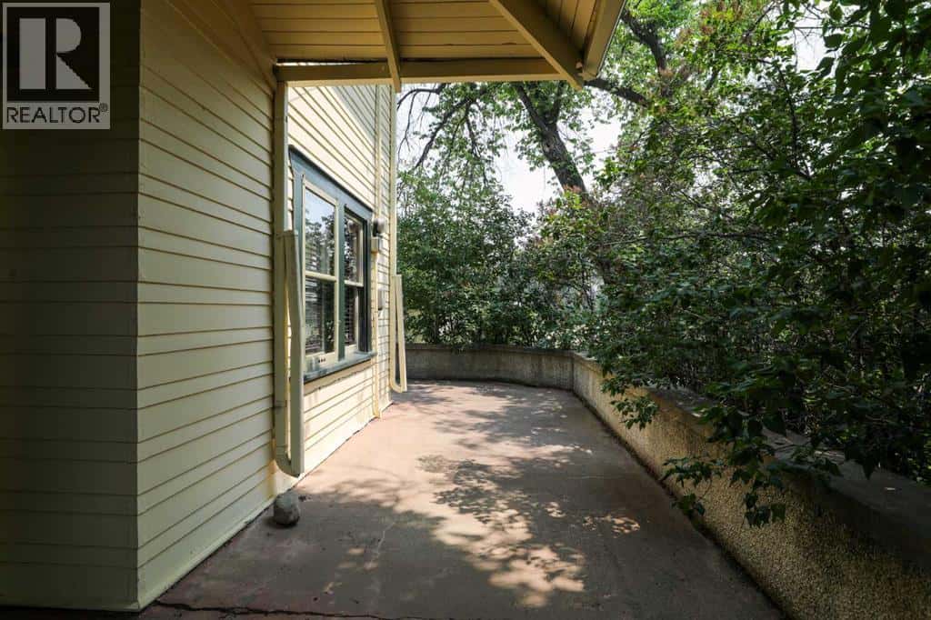 302 King Street — Nobleford, Alberta - Photo 5 of 50