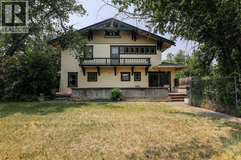 302 King Street — Nobleford, Alberta - Photo 3 of 50