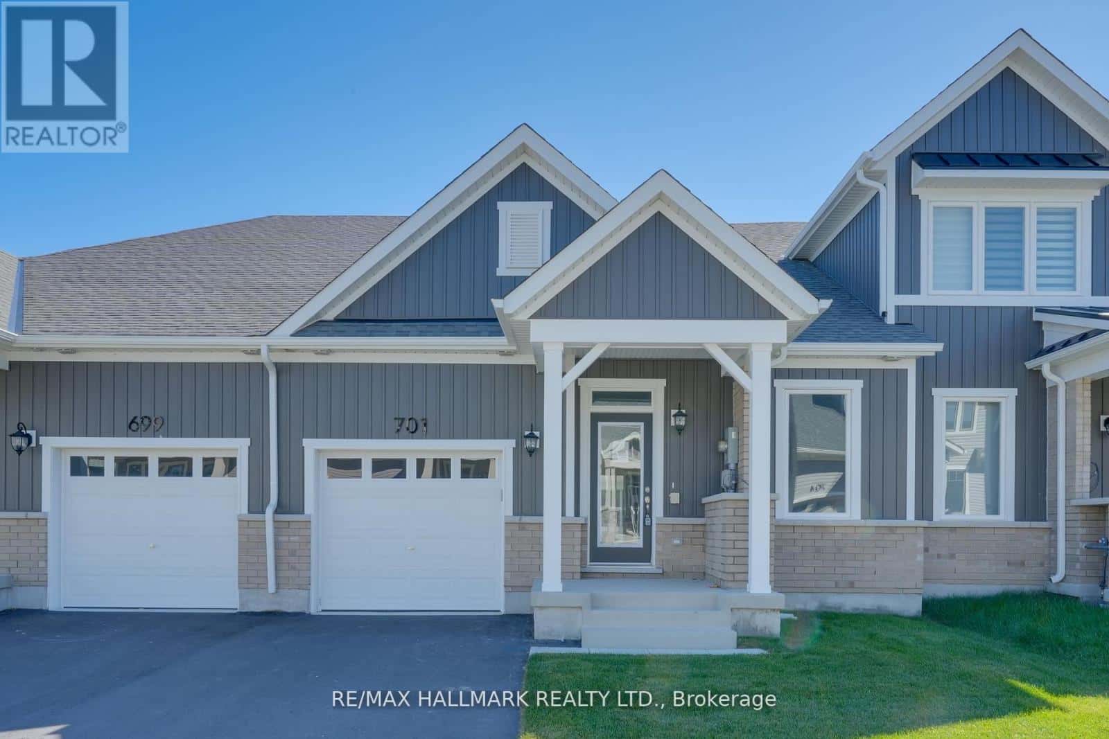 701 SARGEANT PLACE — Innisfil, Ontario - Photo 2 of 33