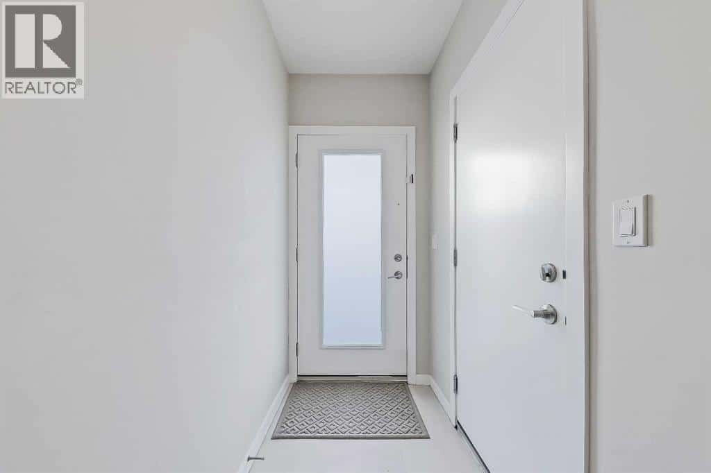 408, 501 River Heights Drive — Cochrane, Alberta - Photo 3 of 38