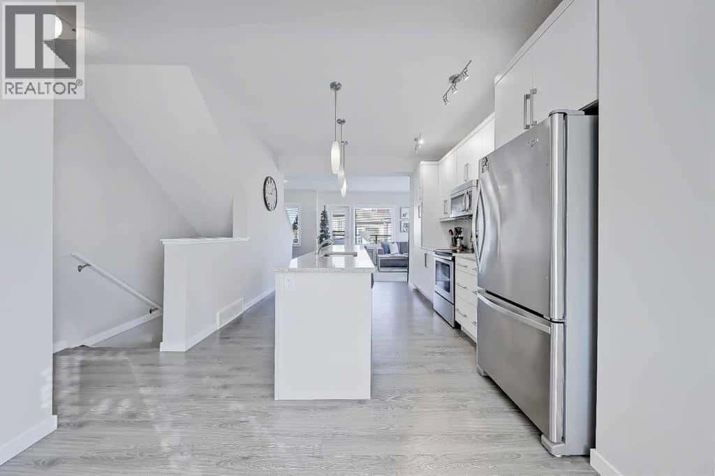 408, 501 River Heights Drive — Cochrane, Alberta - Photo 5 of 38