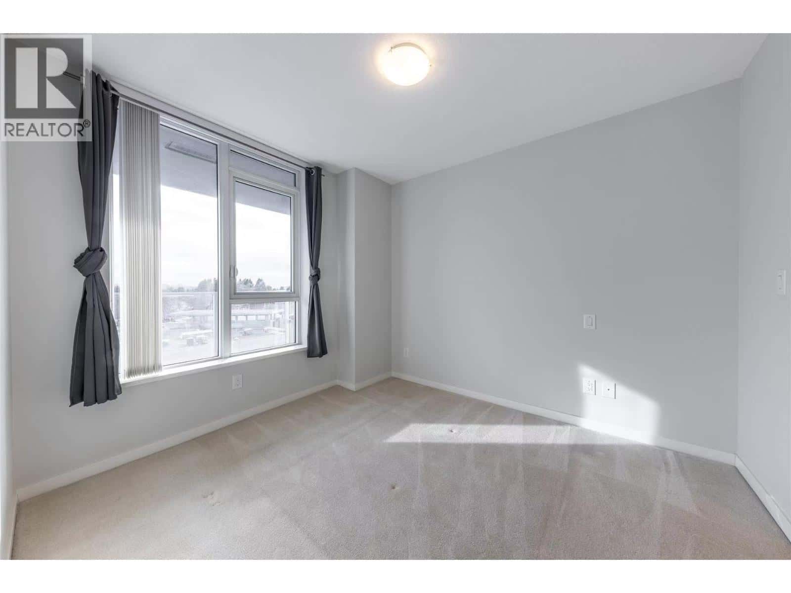 515 3333 BROWN ROAD — Richmond, British Columbia - Photo 3 of 17