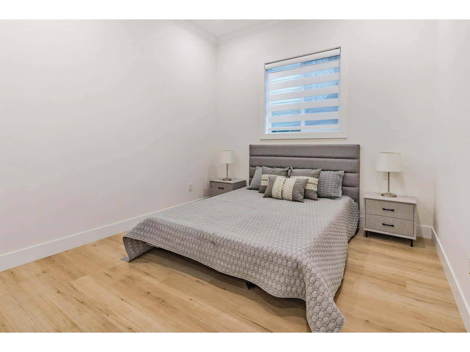 11796 84 AVENUE — Delta, British Columbia - Photo 3 of 26