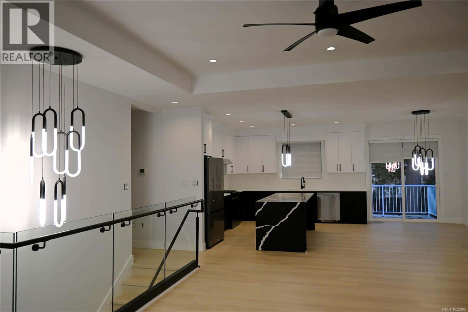 610 Rotayo Rd — Nanaimo, British Columbia - Photo 5 of 22