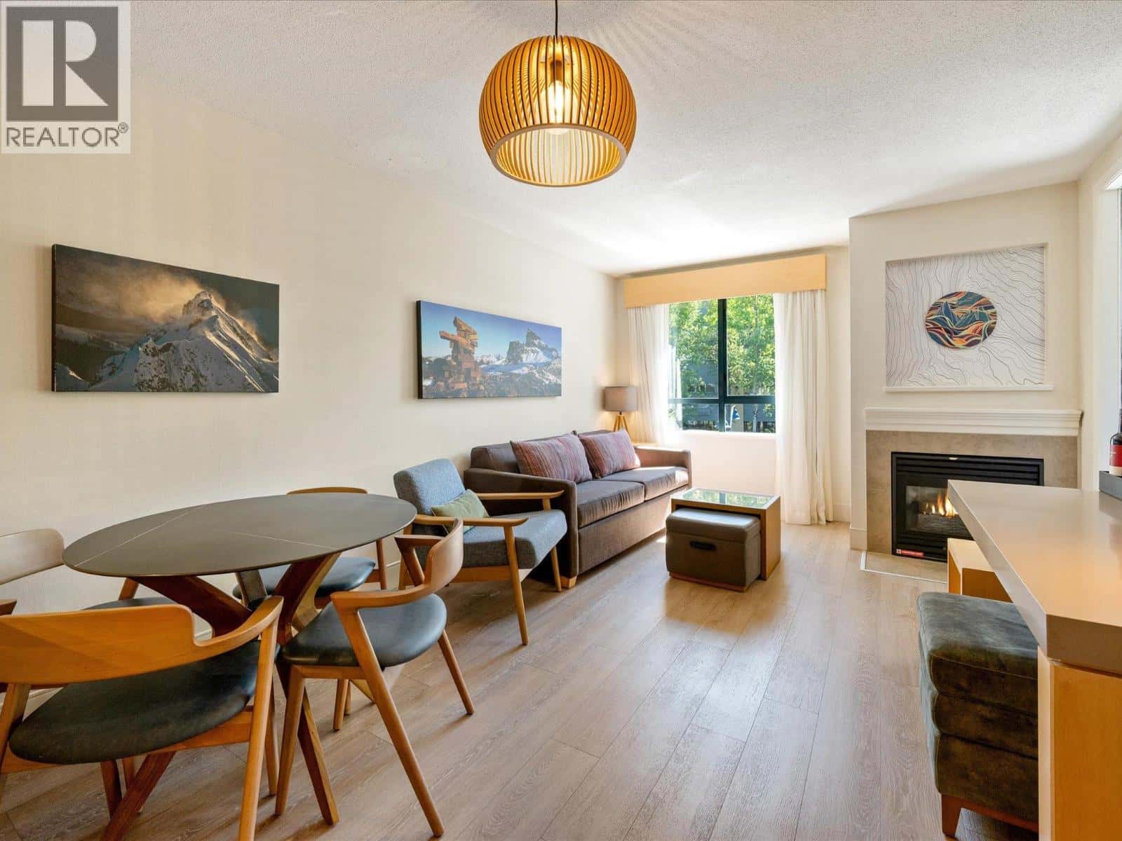 1339/41 4308 MAIN STREET — Whistler, British Columbia - Photo 2 of 31