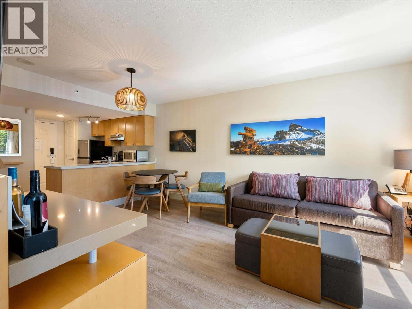 1339/41 4308 MAIN STREET — Whistler, British Columbia - Photo 4 of 31