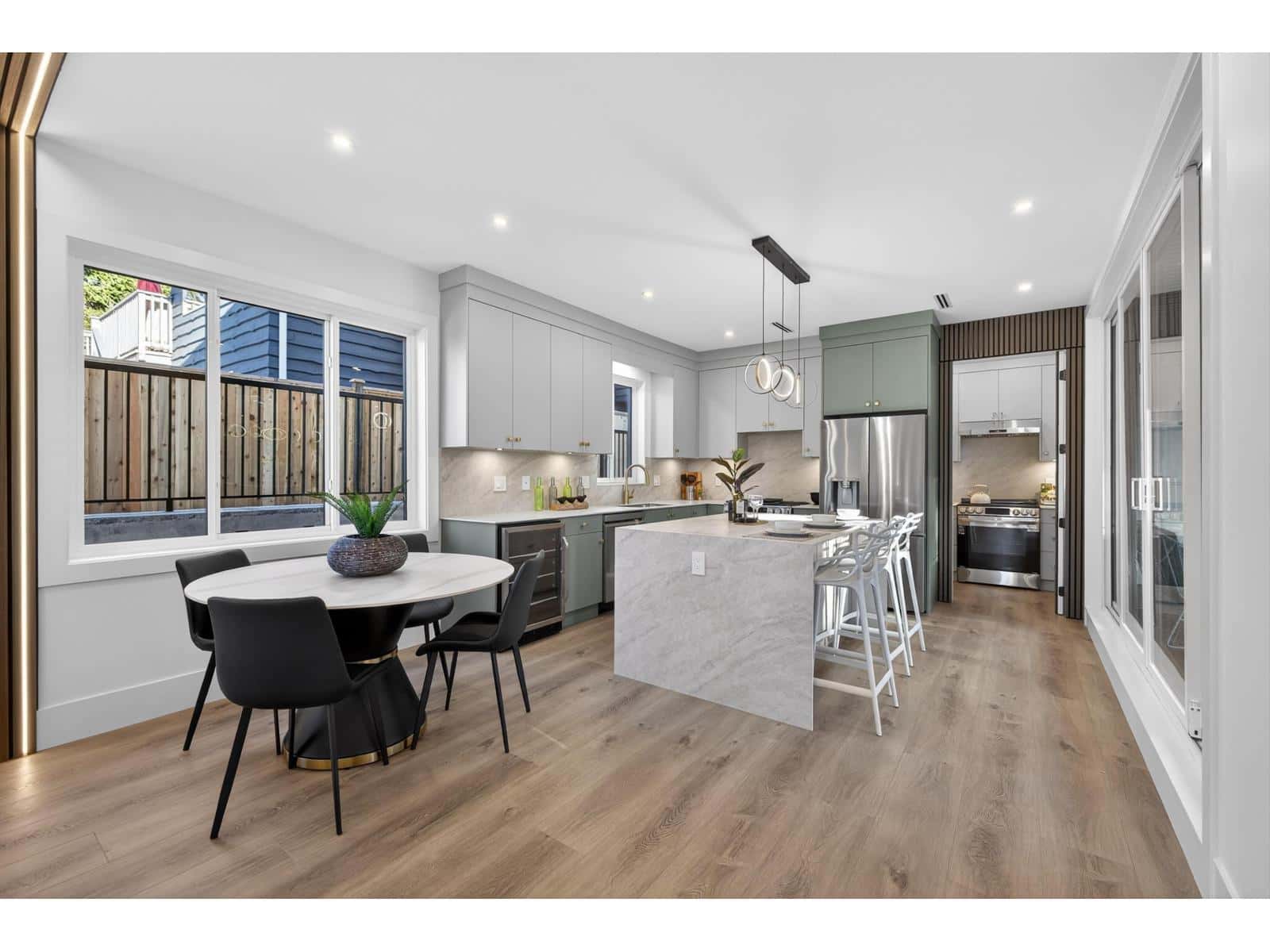 7808 WILTSHIRE BOULEVARD — Delta, British Columbia - Photo 4 of 31