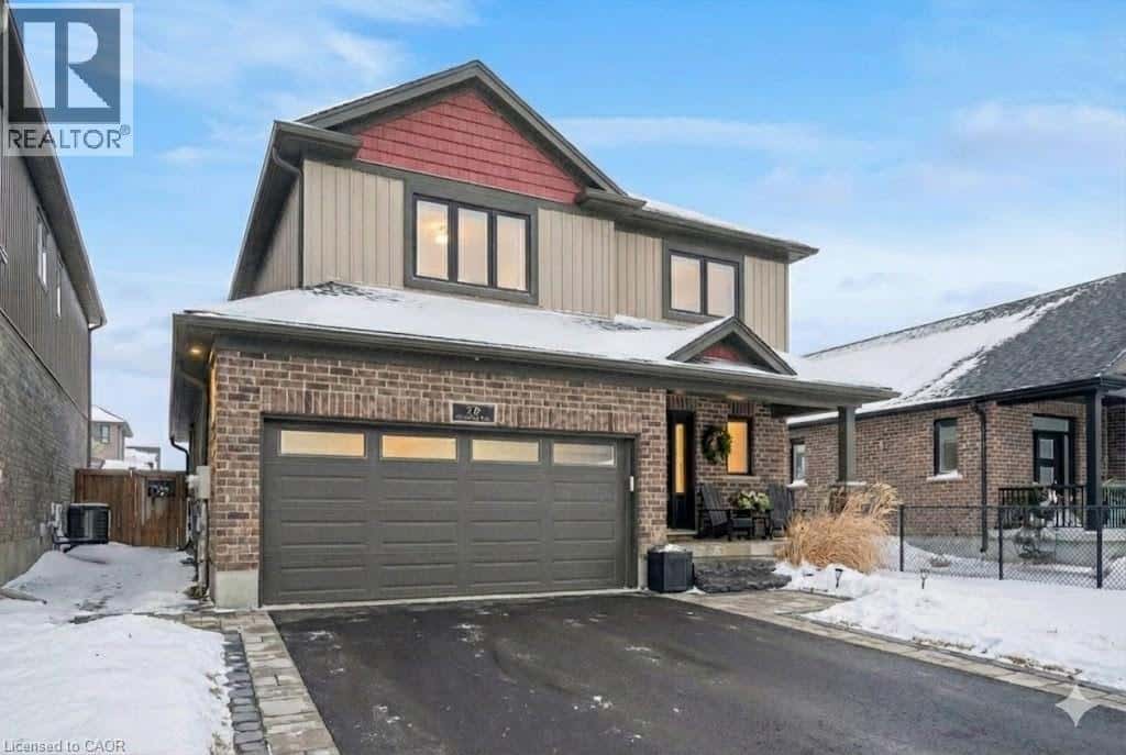 78 WOODBERRY Crescent — Elmira, Ontario - Photo 2 of 48