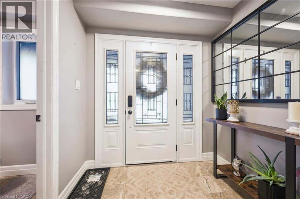 78 WOODBERRY Crescent — Elmira, Ontario - Photo 5 of 48