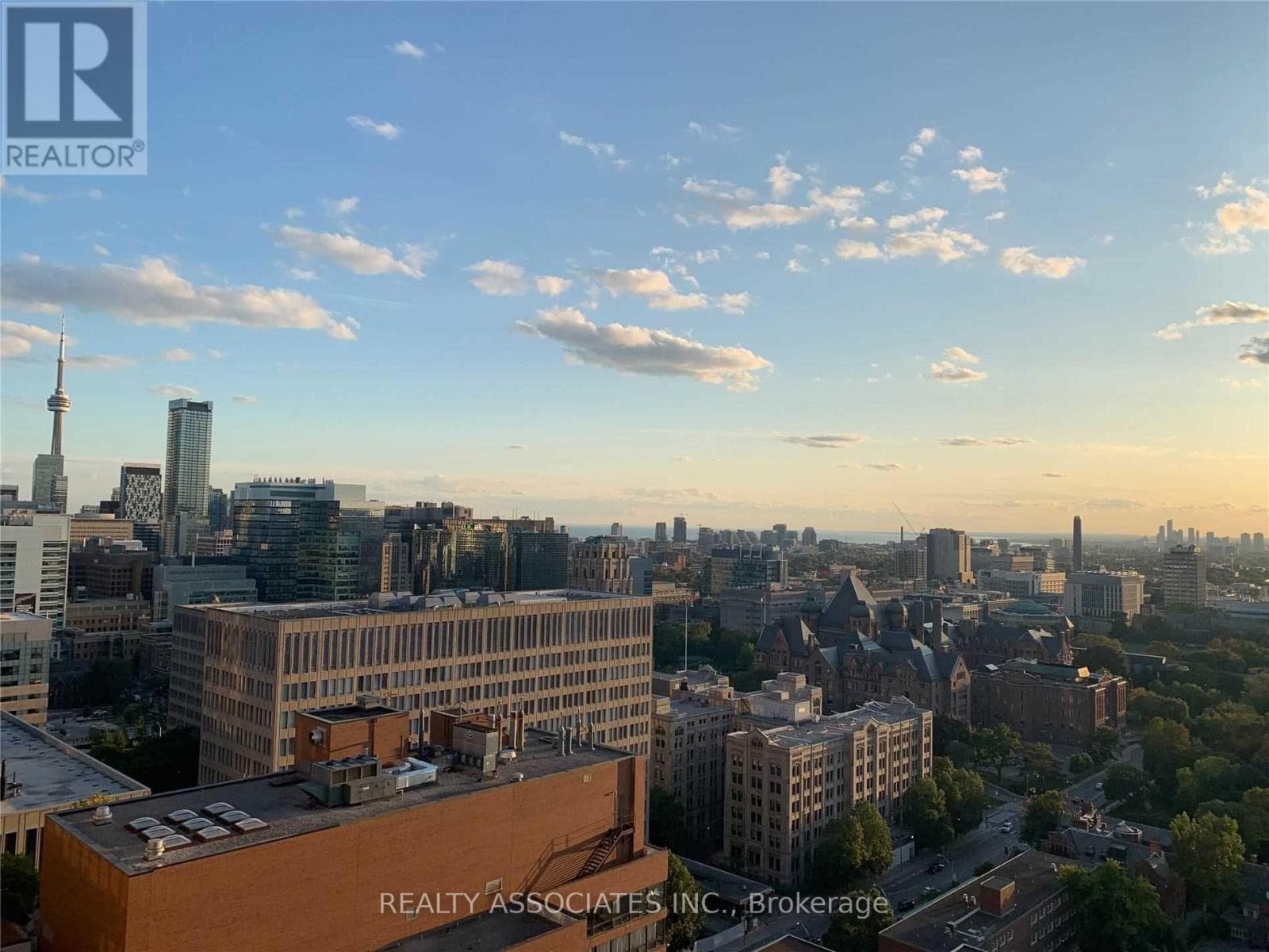 Toronto (Bay Street Corridor) — Toronto (Bay Street Corridor) - Main photo