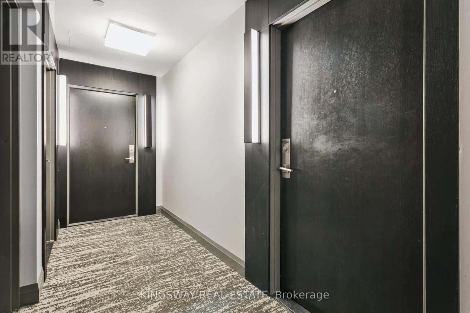 604 - 20 BRIN DRIVE — Toronto (Edenbridge-Humber Valley), Ontario - Photo 4 of 64