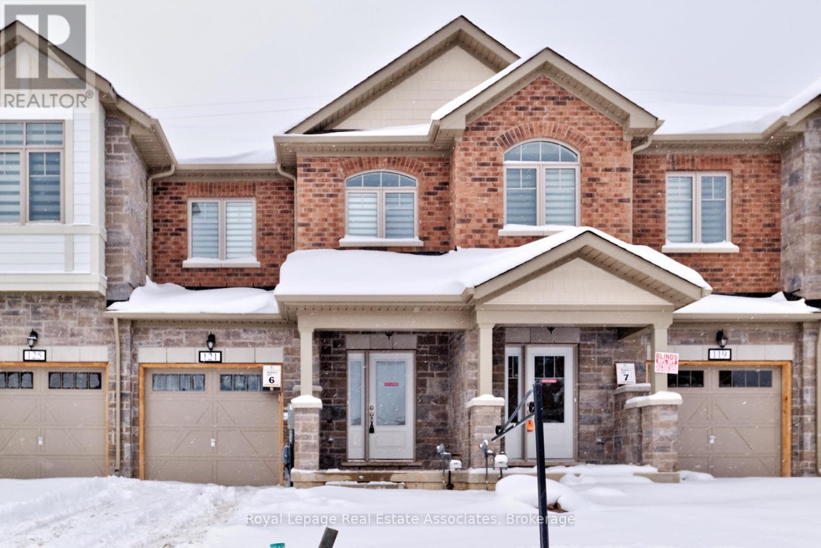 Thorold (Rolling Meadows) — Thorold (Rolling Meadows) - Main photo