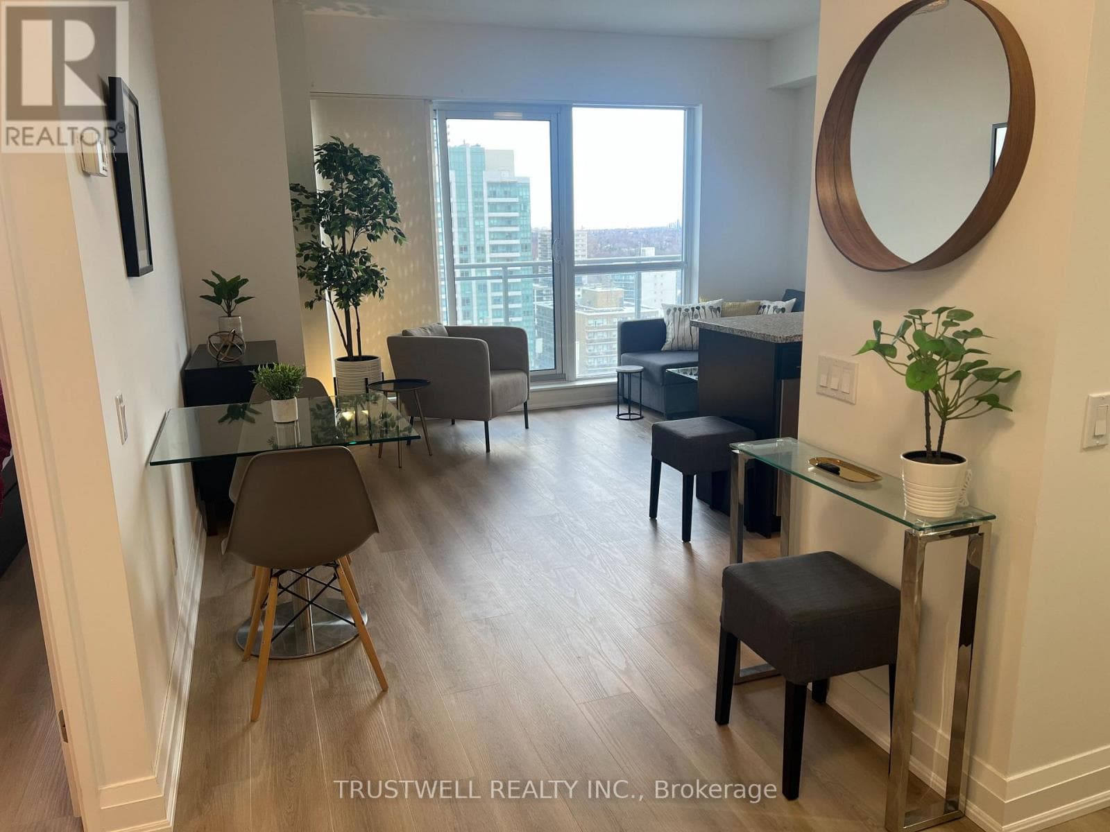 Toronto (Mount Pleasant West) — Toronto (Mount Pleasant West) - Main photo