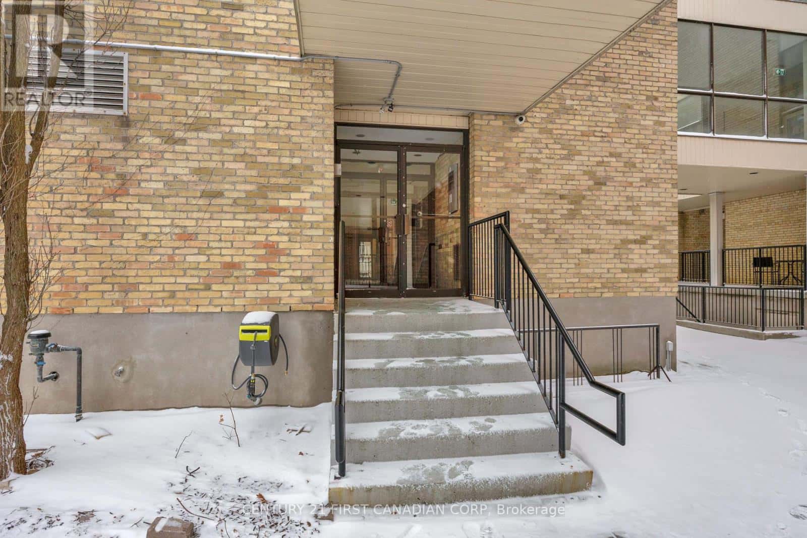 202 - 275 QUEENS AVENUE — London East (East F), Ontario - Photo 3 of 52