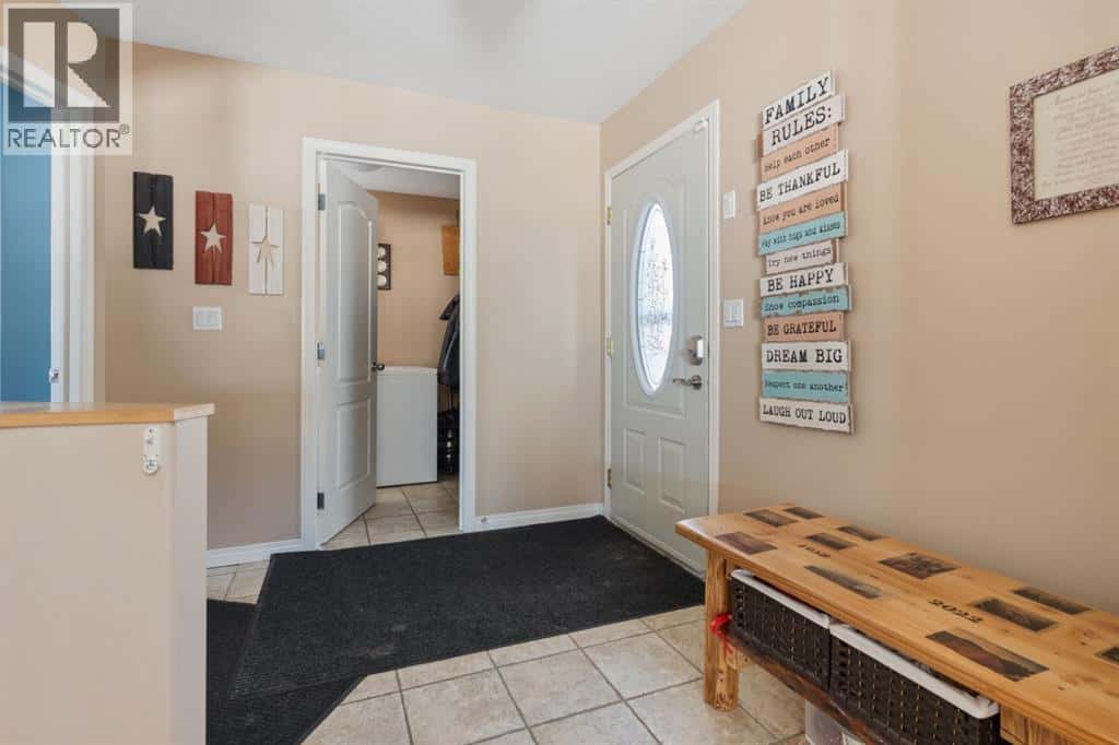 237, 41251 Range Road 210 — Rural Camrose County, Alberta - Photo 5 of 46