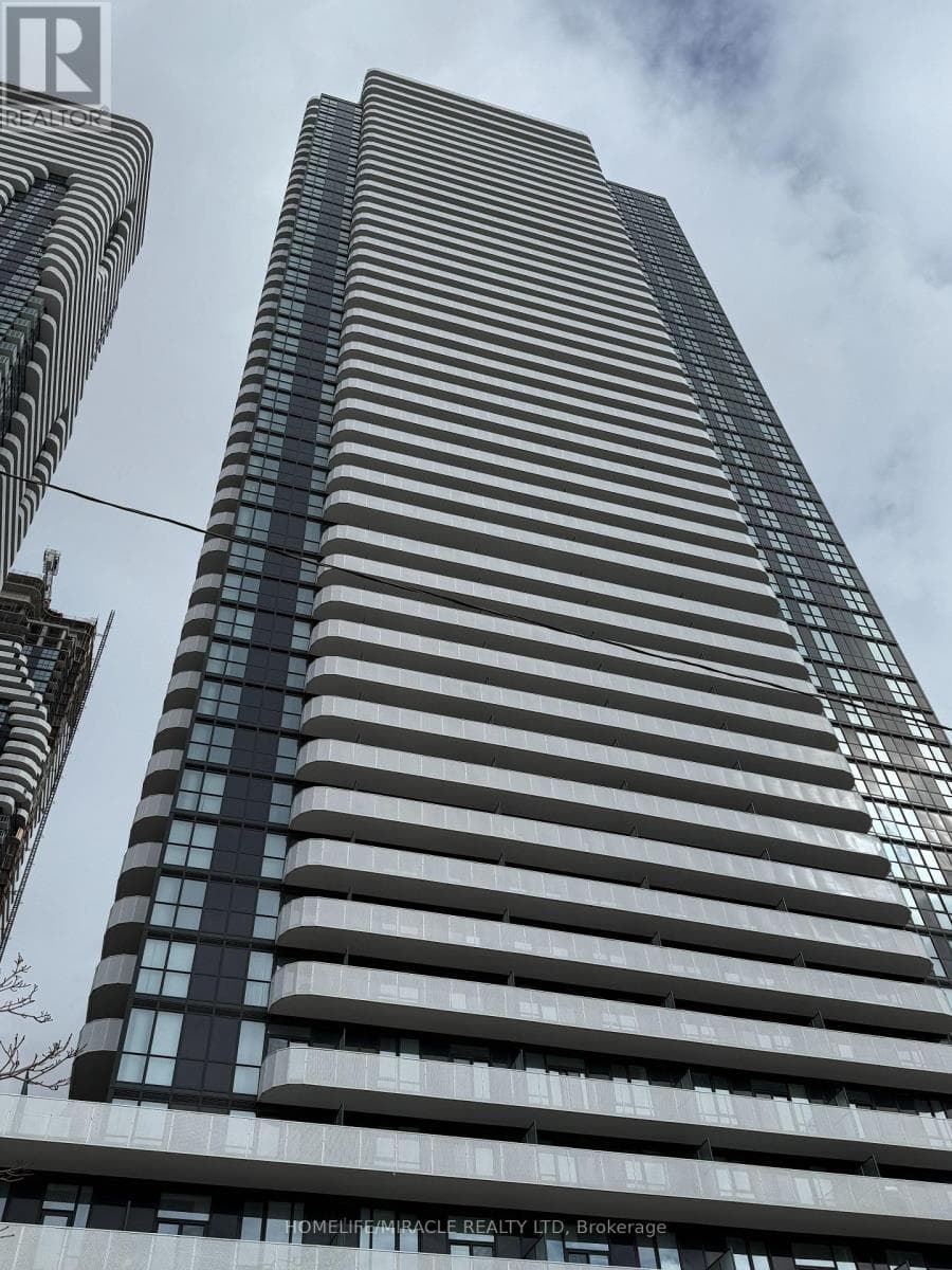 Vaughan (Vaughan Corporate Centre) — Vaughan (Vaughan Corporate Centre) - Main photo