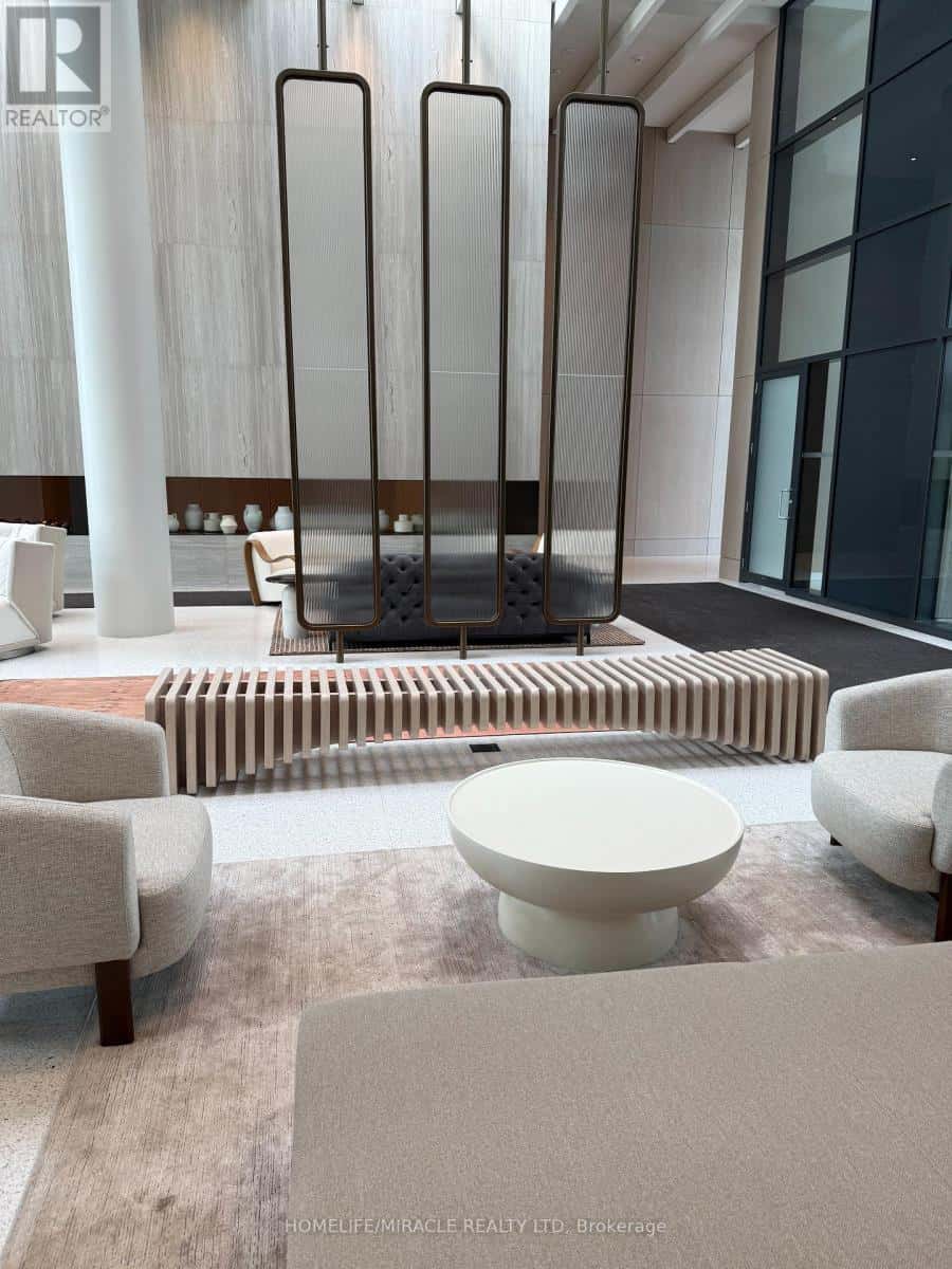 Vaughan (Vaughan Corporate Centre) — Vaughan (Vaughan Corporate Centre) - Photo 3 of 29