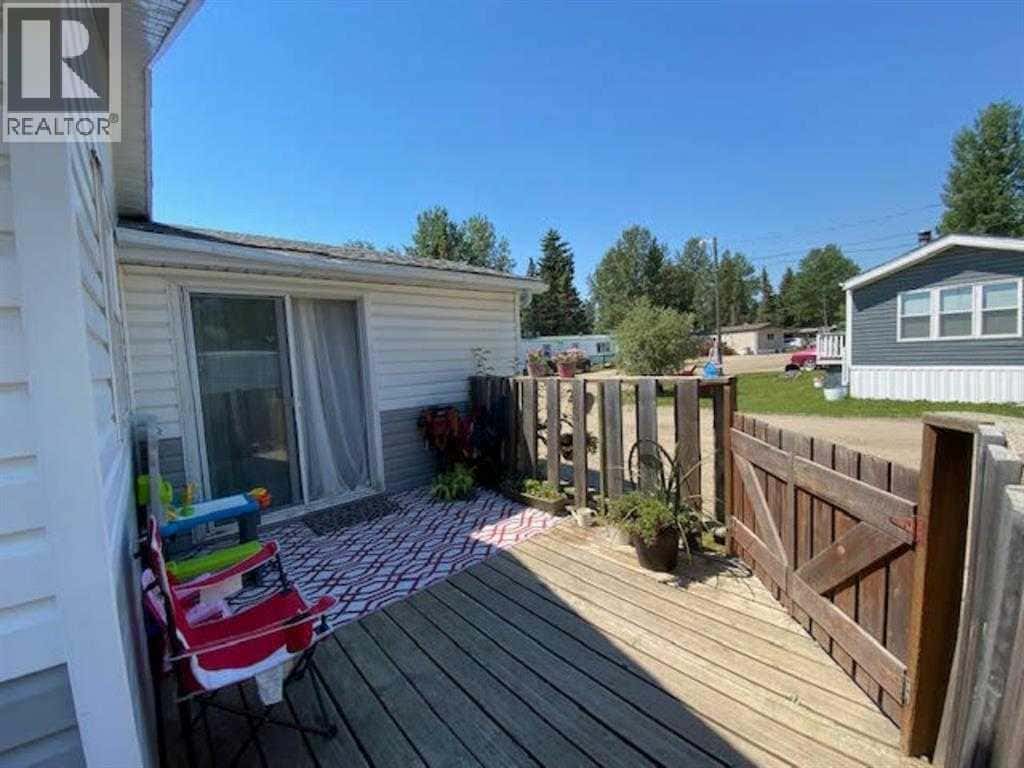 15, 810 56 Street — Edson, Alberta - Photo 2 of 64