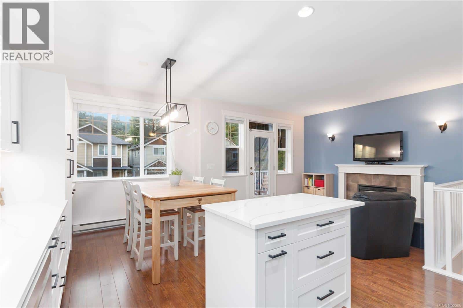 3587 Vitality Rd — Langford, British Columbia - Photo 4 of 46