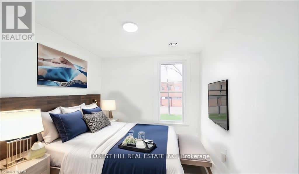 4710 EPWORTH CIRCLE — Niagara Falls (Downtown), Ontario - Photo 3 of 36