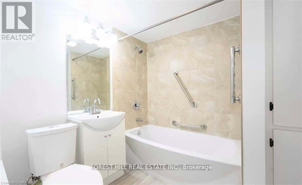 4710 EPWORTH CIRCLE — Niagara Falls (Downtown), Ontario - Photo 5 of 36