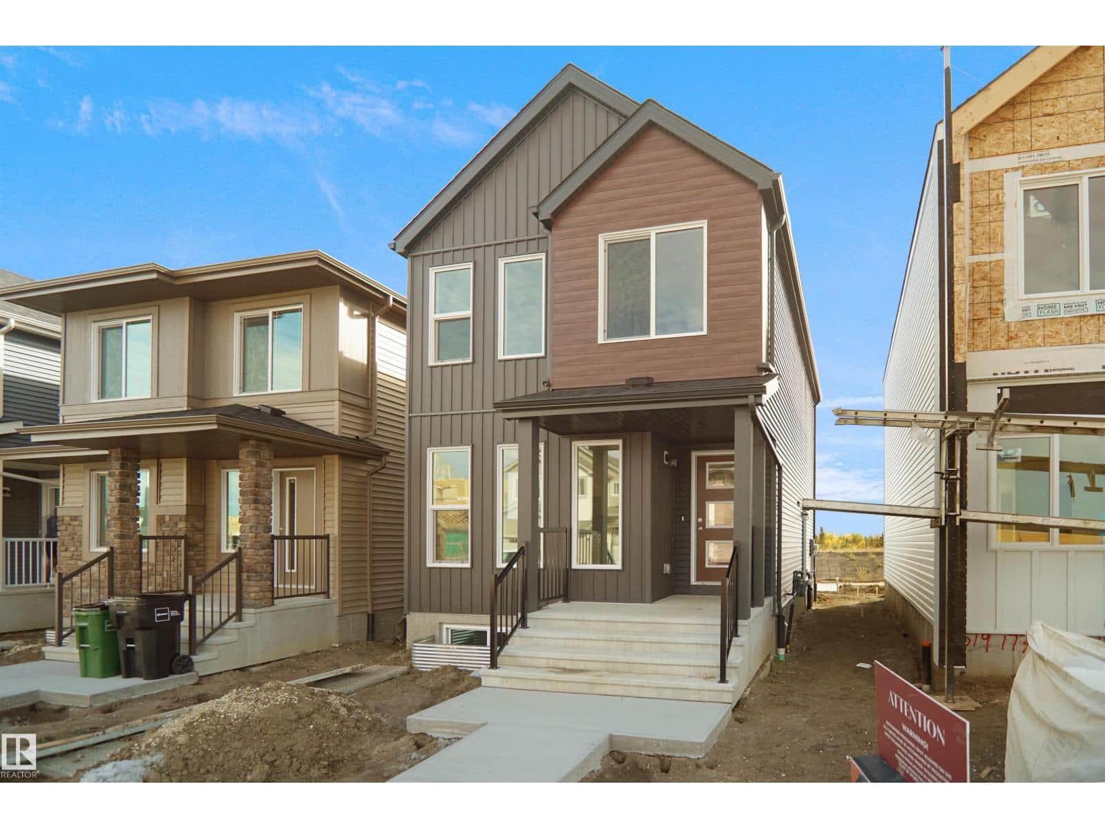 18976 28 AV NW - Photo 2 of 25, Edmonton, Alberta