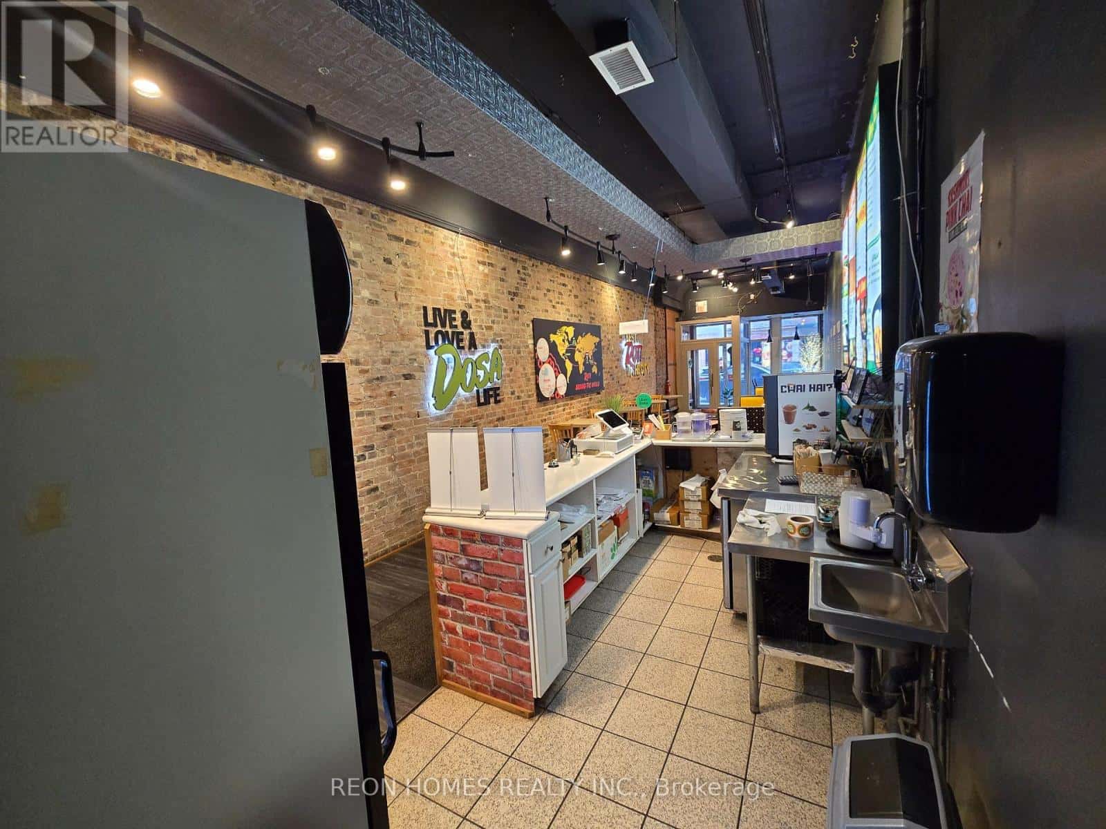 16 HOLLAND STREET — Bradford West Gwillimbury (Bradford) - Photo 4 of 6