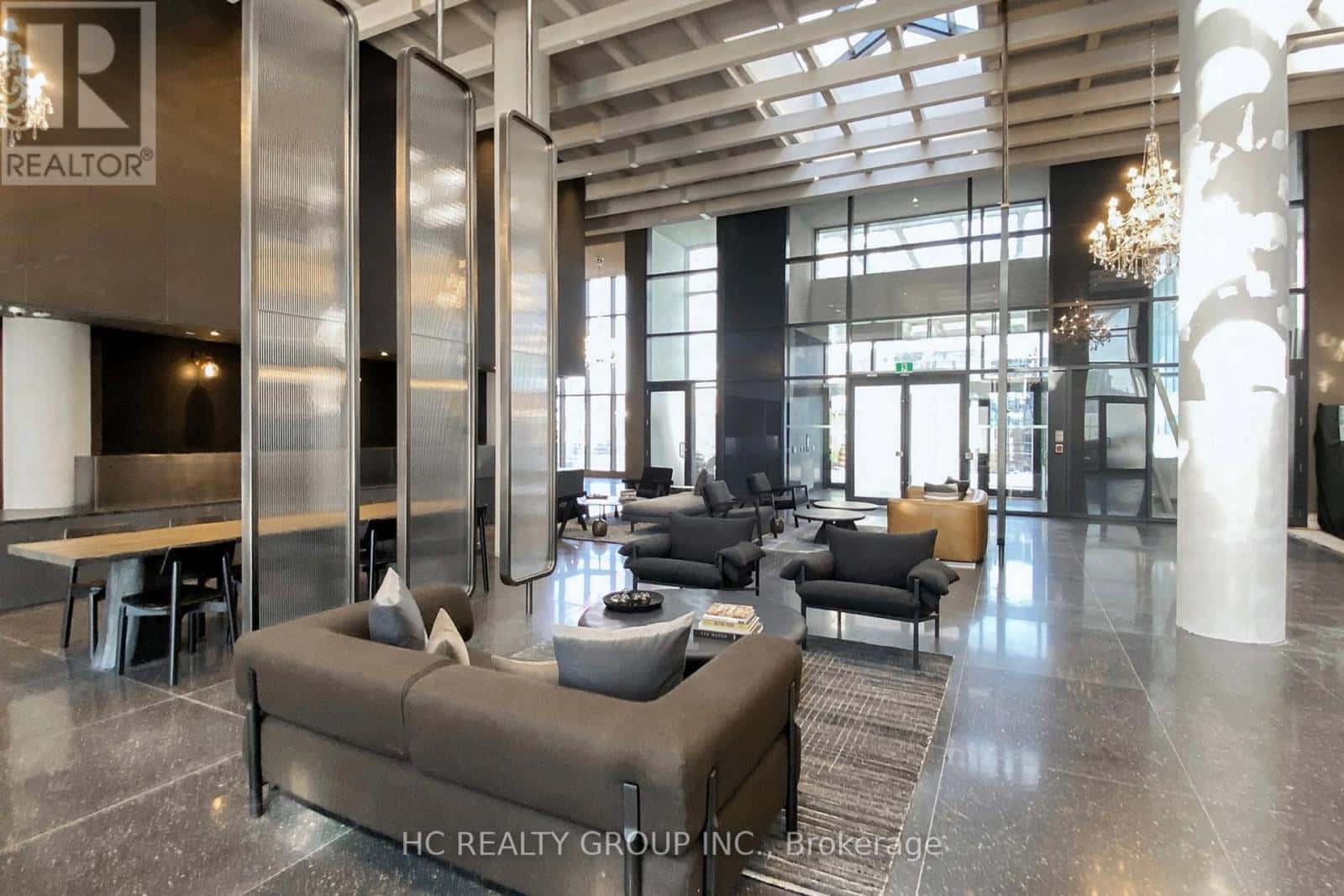 4803 - 8 INTERCHANGE WAY — Vaughan (Vaughan Corporate Centre) - Photo 5 of 41