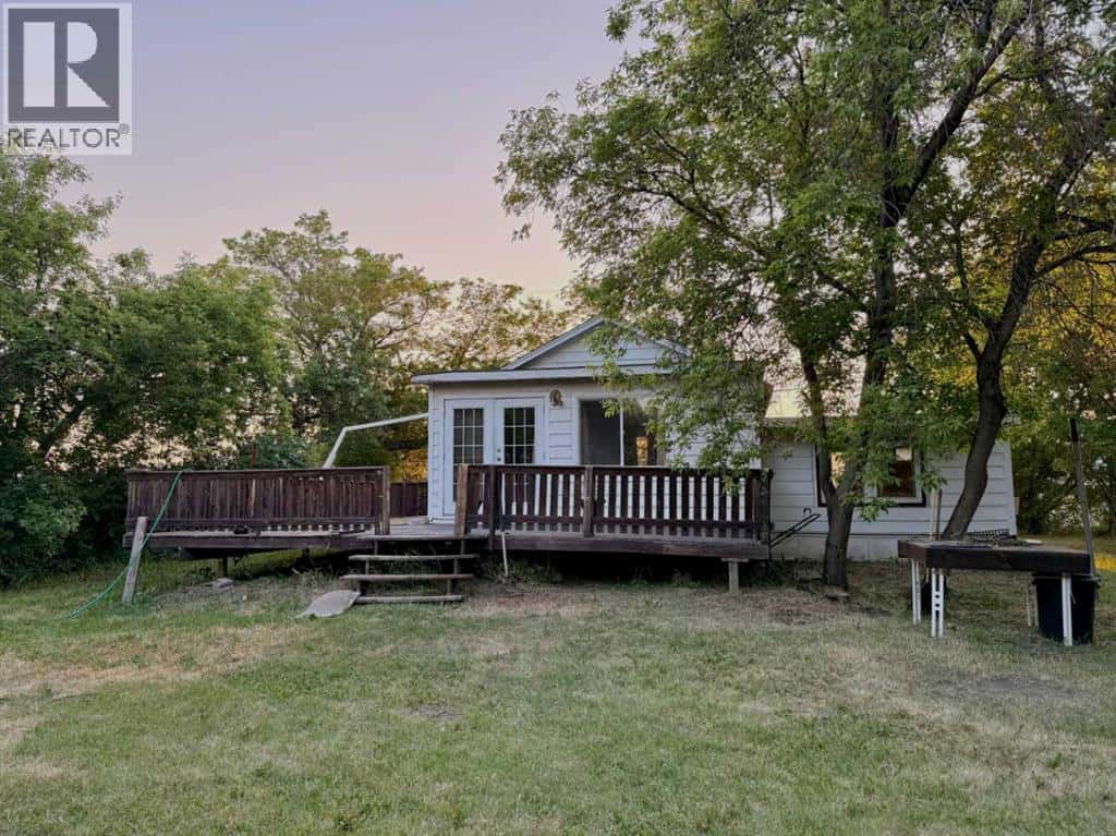 4621 46 Street — Lacombe, Alberta - Photo 2 of 6