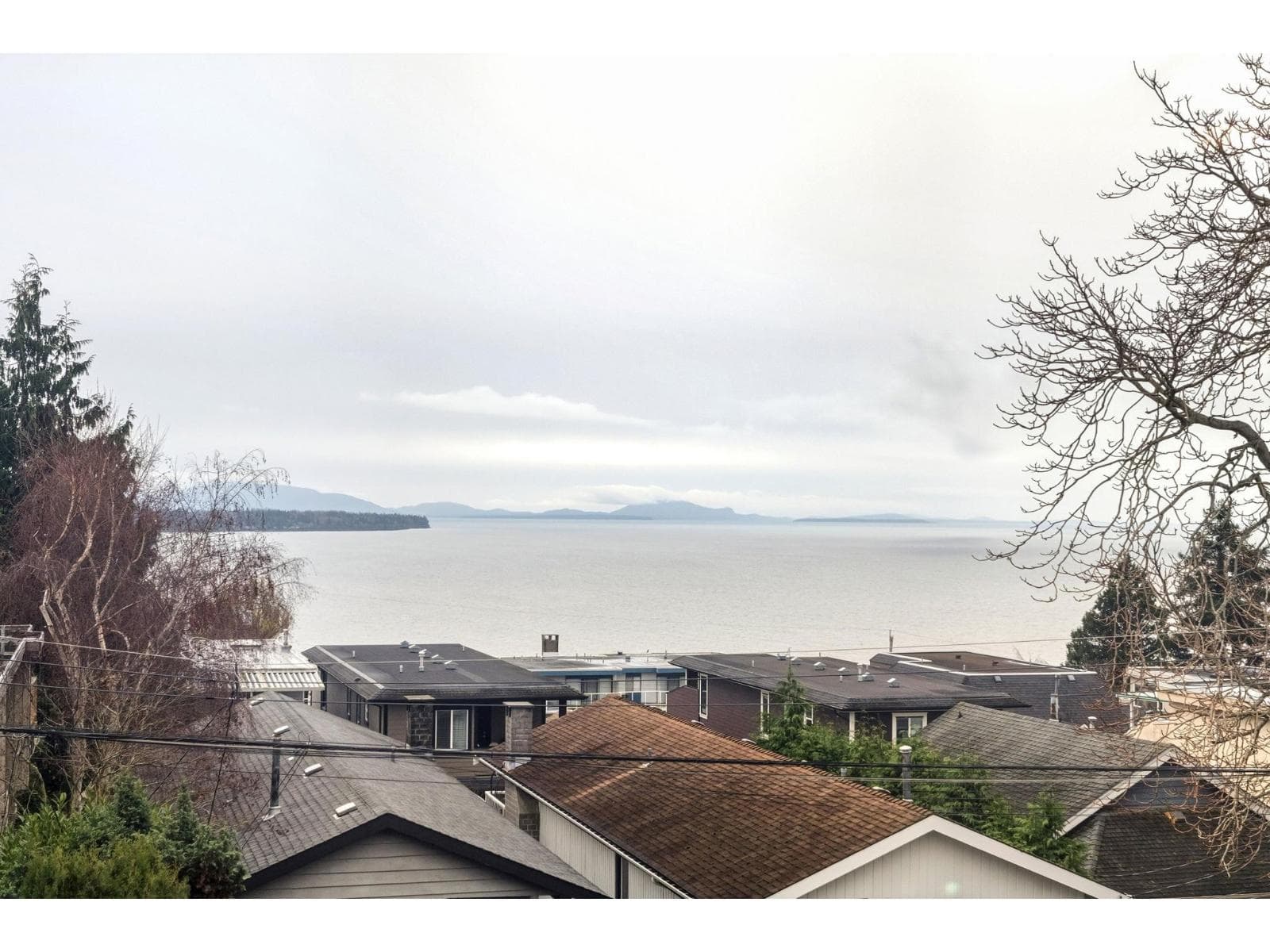 204 15176 BUENA VISTA AVENUE — White Rock - Main photo