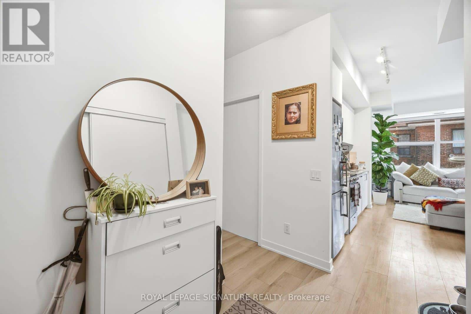 208 - 1787 ST CLAIR AVENUE W — Toronto (Weston-Pellam Park), Ontario - Photo 3 of 78