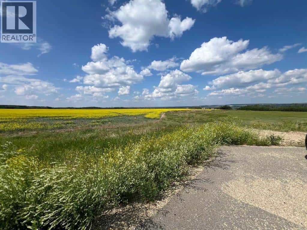 SW-28-71-10-W6, 6.65 acre parcel - Lot 2 off — Rural Grande Prairie No. 1, County of, Alberta - Photo 3 of 4