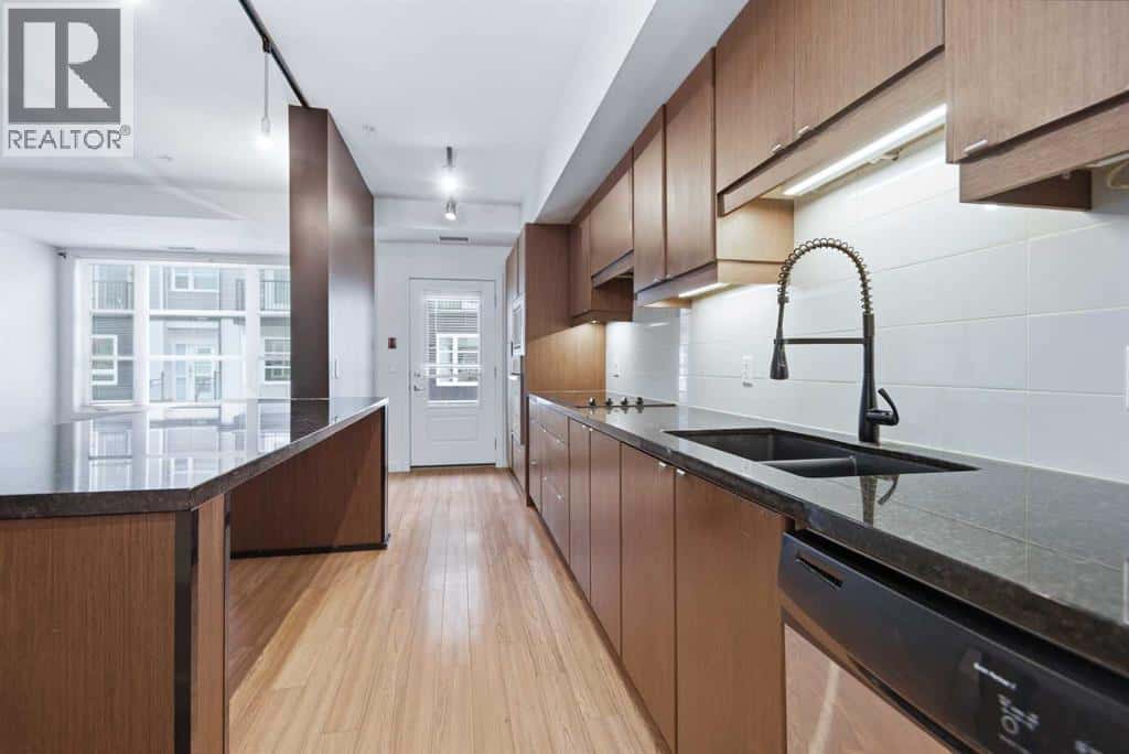 5132, 2660 22 Street — Red Deer, Alberta - Photo 3 of 27