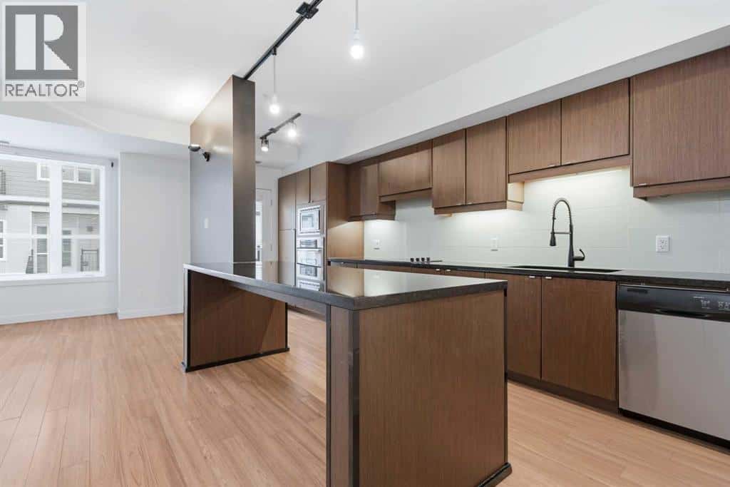 5132, 2660 22 Street — Red Deer, Alberta - Photo 4 of 27