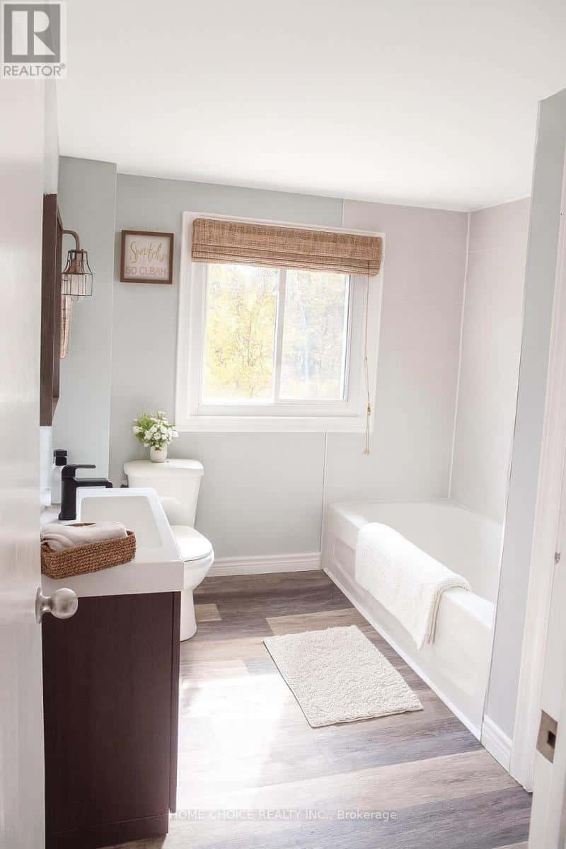 228 C CINDY LANE W — Essa (Angus), Ontario - Photo 5 of 5